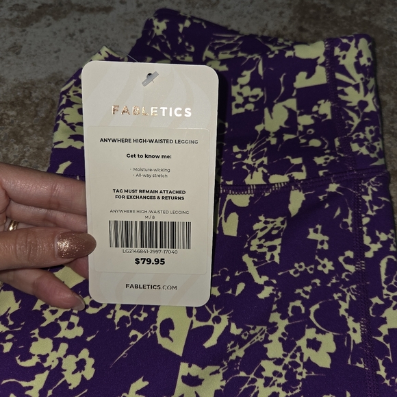 NWT Fabletics Leggings bundle - Picture 5 of 5